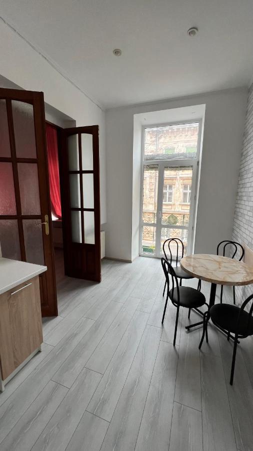 Apartamento Moishahouse5 Kotliarska Leópolis Exterior foto